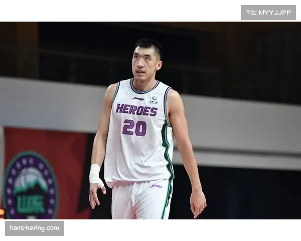 陶汉林犯规困扰显内线压力 防守尺度调整影响传统中锋